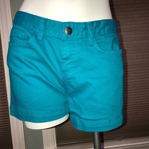 Calvin Klein Jeans Classic MidRise Shorts 🛑$ Drop